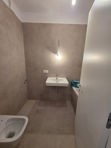 Metrou Nicolae Teclu, parcare, boxa, centrala, Garsoniera bloc 2025,